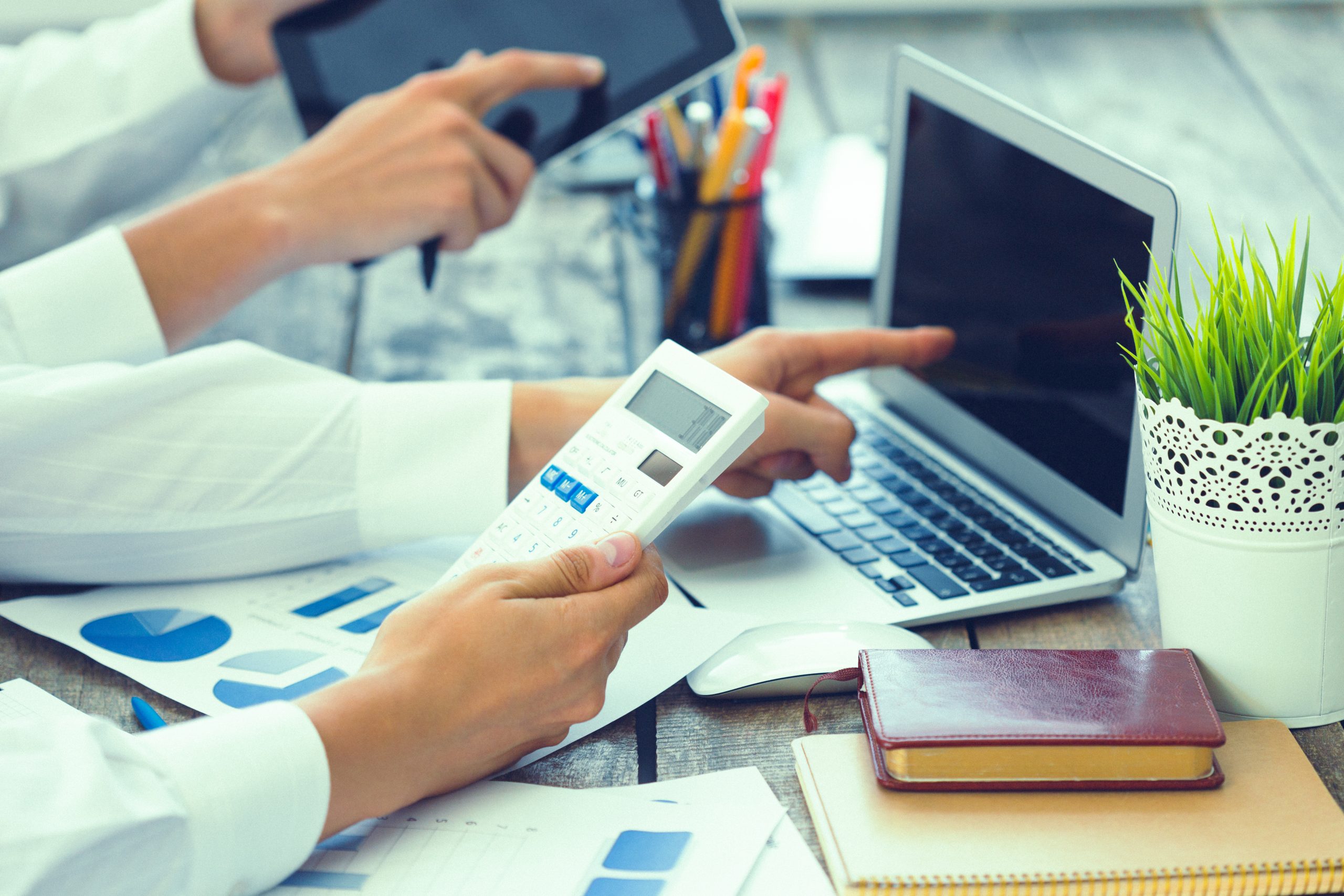 ¿Ahorras o evitas costos a la hora de comprar? Aprende la diferencia